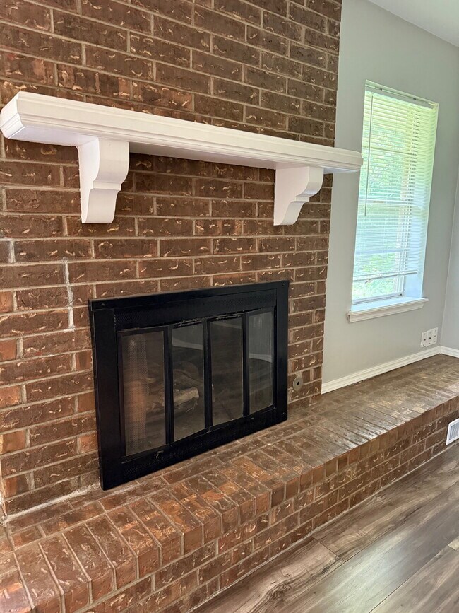 Building Photo - Charming  4-Bedroom Home in the Village!