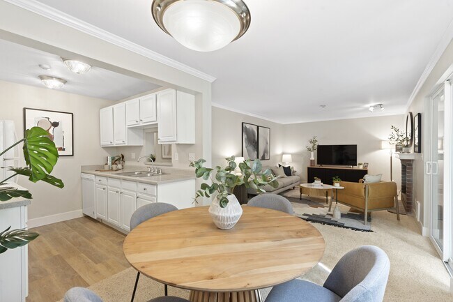 Building Photo - Skyline Redmond