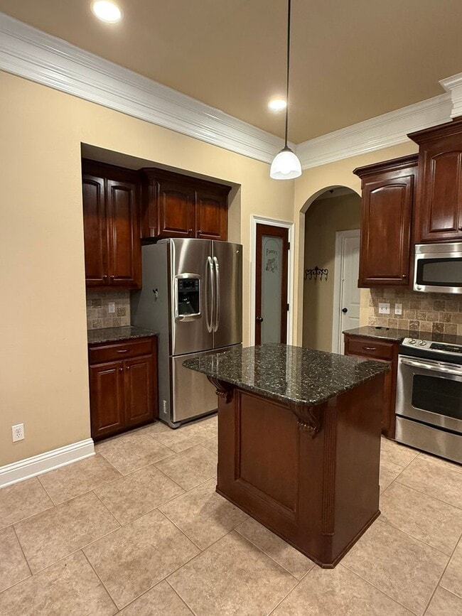 Building Photo - Haughton! Charming 3-Bedroom Brick Home with Spacious Yard