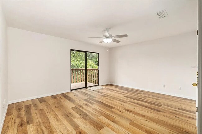 Building Photo - 4724 SW 67th Terrace