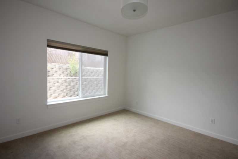 Building Photo - 60 Elderberry Loop