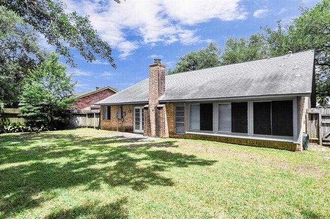 Building Photo - 22627 Braken Manor Ln