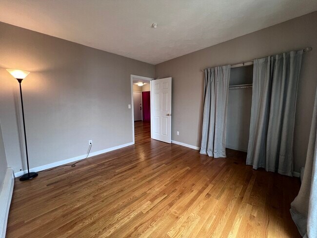 Building Photo - 101 Waite St