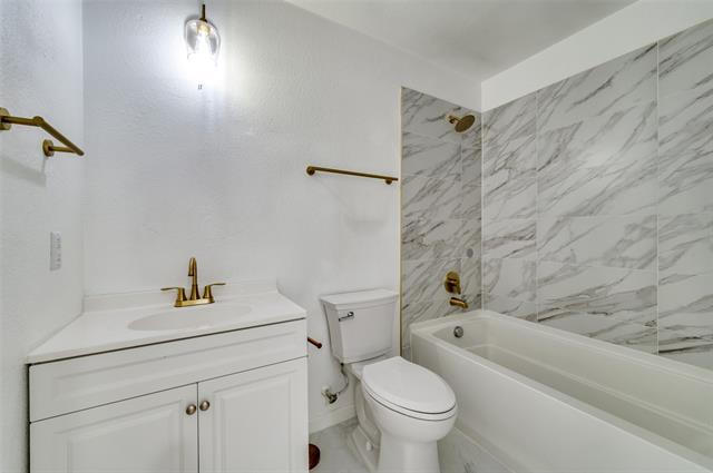 Building Photo - 4912 Pacific Wy Dr