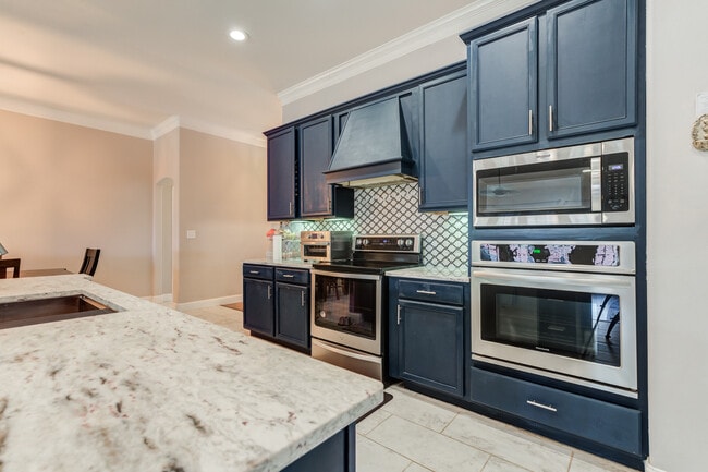 Building Photo - 6905 91st St