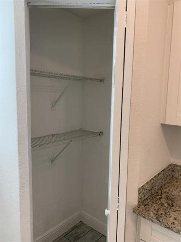 Building Photo - 4908 W Ingraham St