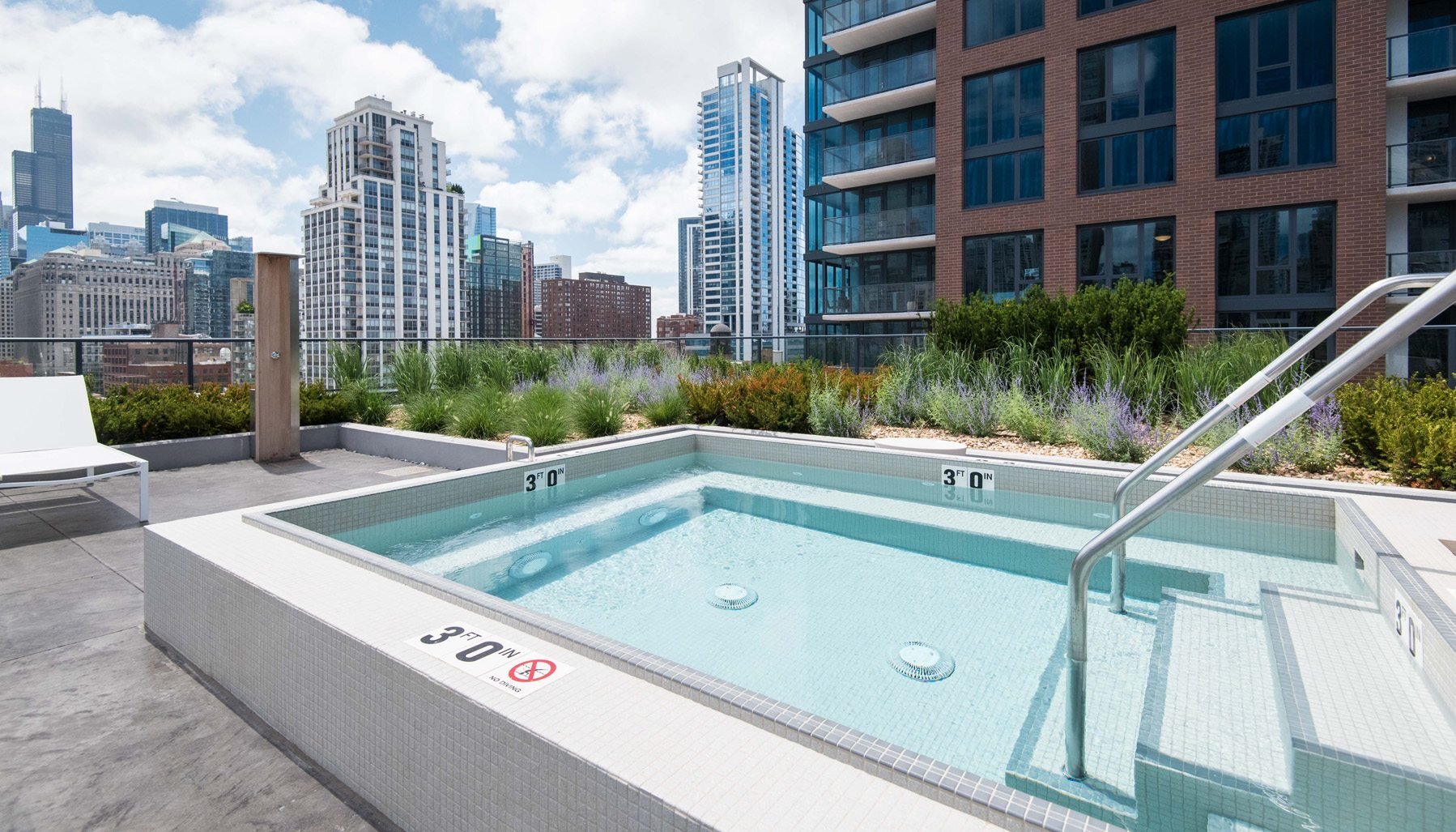 Building Photo - 155 W Erie St