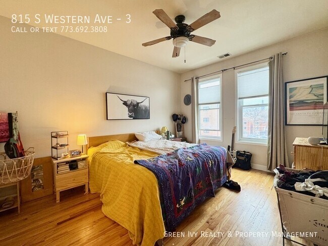 Building Photo - 815 S Western Ave