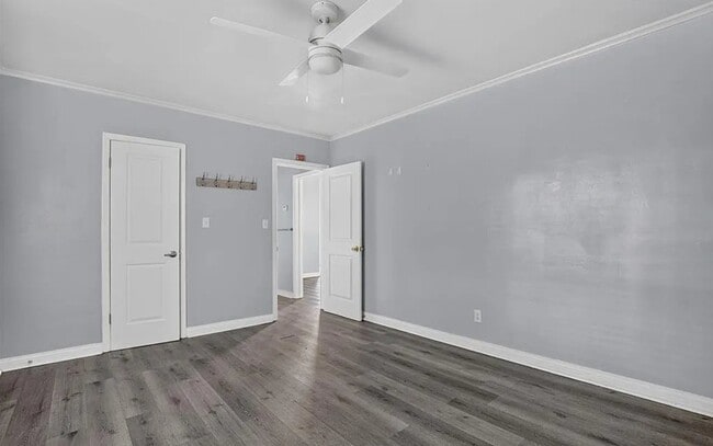 Building Photo - 2312 Cashion Pl
