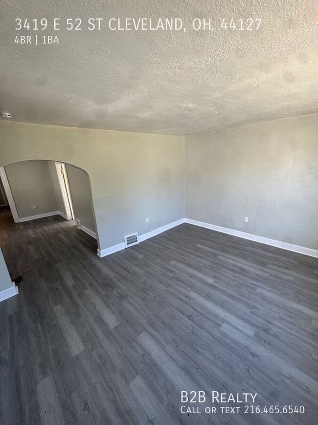 Building Photo - 3419 E 52nd St