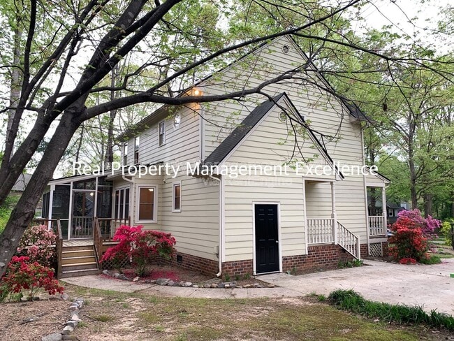 Building Photo - 2605 Diamondhitch Trail