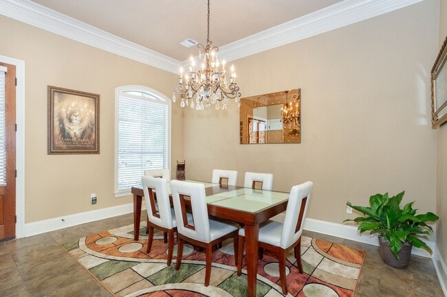 Building Photo - Fully Furnished, All-Inclusive Lakefront L...