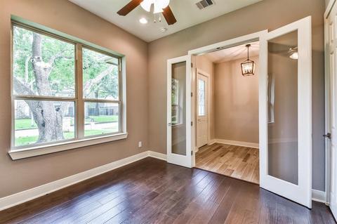 Building Photo - 2014 Briarstem Dr