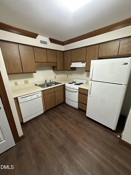Building Photo - 3535 Ivy Commons Dr