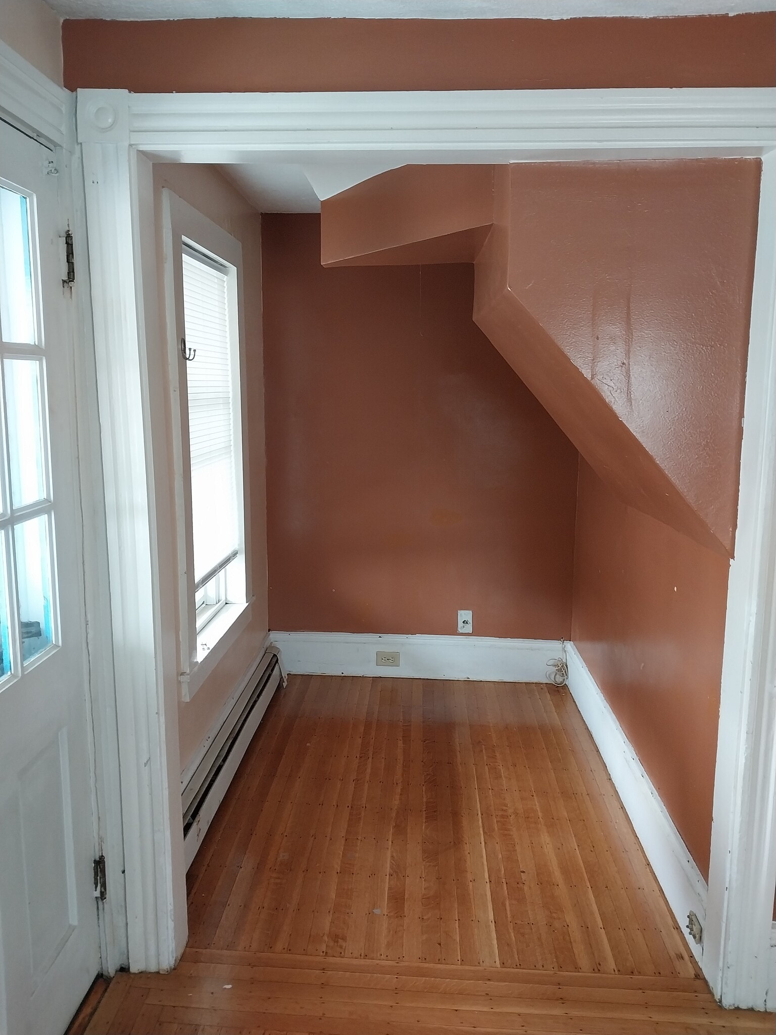 Building Photo - 7 Hillside Ave