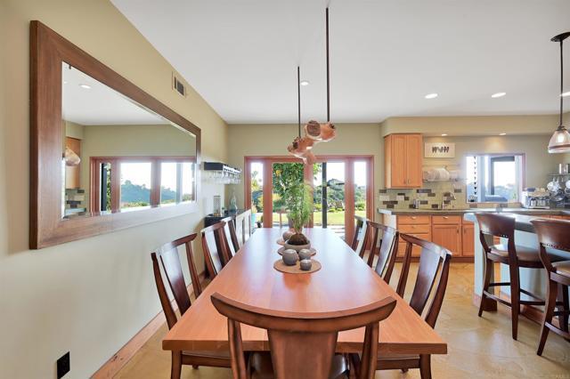 Building Photo - 3811 Hiawatha Way