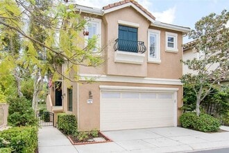 Building Photo - RANCHO BERNARDO / VISTA DEL LARGO - Nice 3...