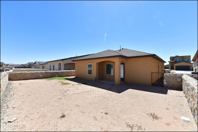 Building Photo - 15149 Imagine Dr