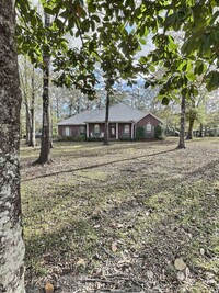 Building Photo - 4 Bedroom home located in Vancleave