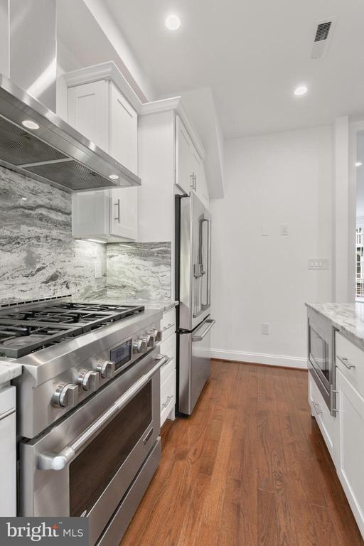 Building Photo - 1339 Corcoran St NW