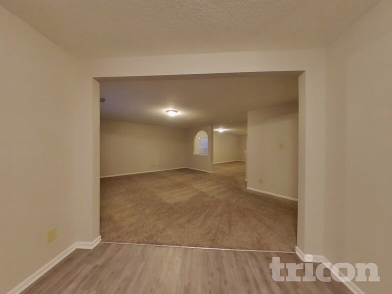 Building Photo - 8146 Firefly Way