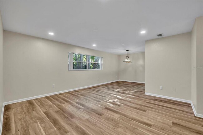 Building Photo - 110 Bilsdale Ct