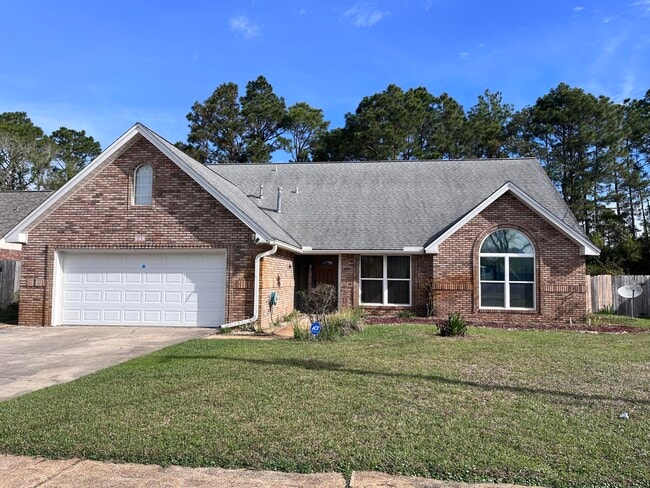 Primary Photo - 540 E Timberlake Dr