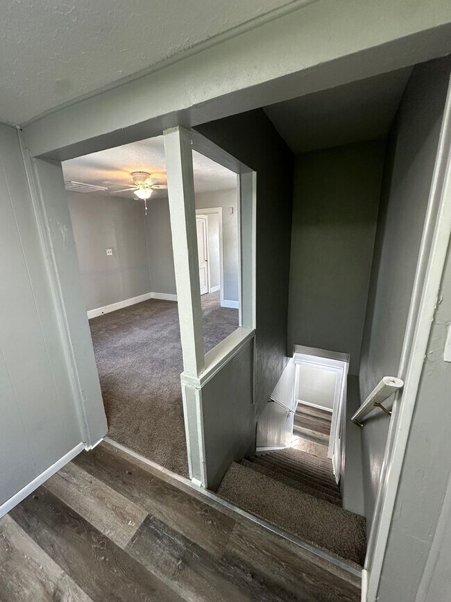 Building Photo - 2317 Broad St