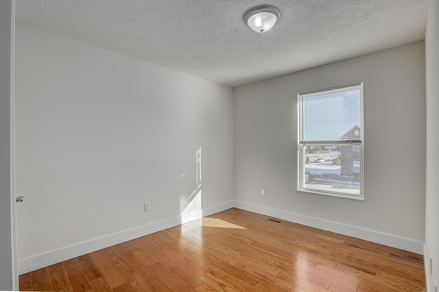 Building Photo - 4311 Otter Creek Dr