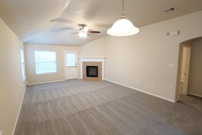 Building Photo - 19127 Canaras Ct