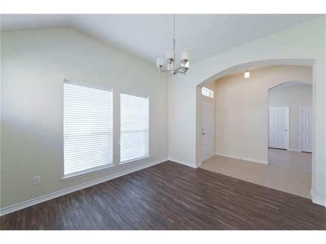 Building Photo - 913 Redbud Road