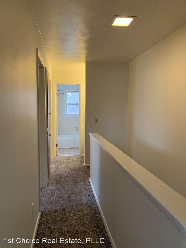 Building Photo - 3 br, 1.5 bath House - 3700 Malibu