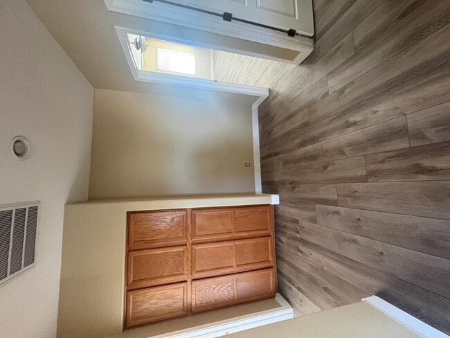 Building Photo - 2245 E Detroit St