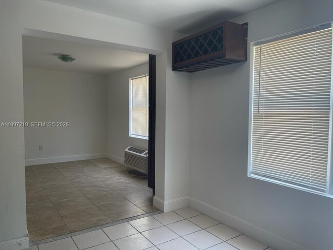 Building Photo - 5800 Taylor St