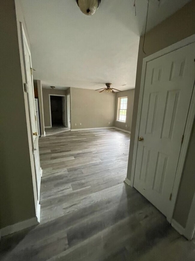 Building Photo - 118 Leeper Dr