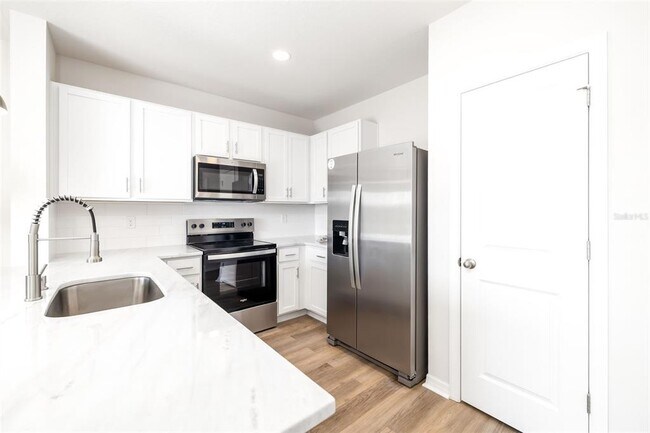 Building Photo - 17436 Haysack Ter