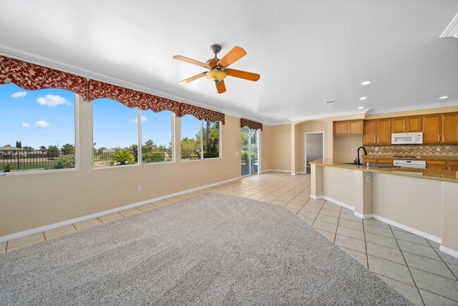 Building Photo - 3121 Club Rancho Dr
