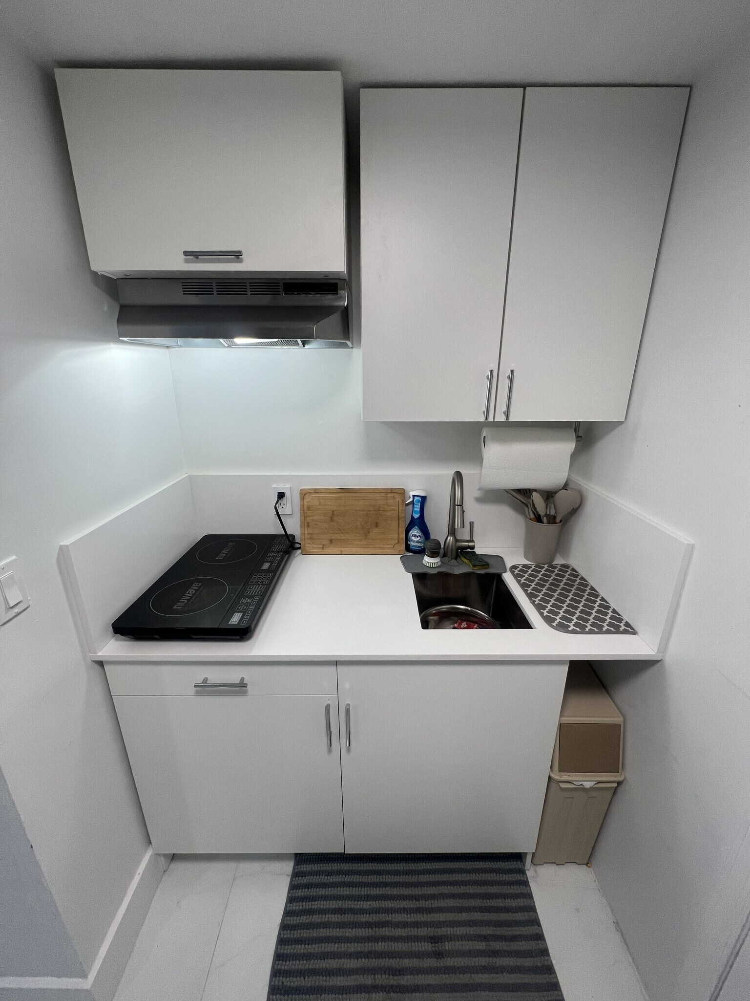 Building Photo - 240 SW 71st Ave
