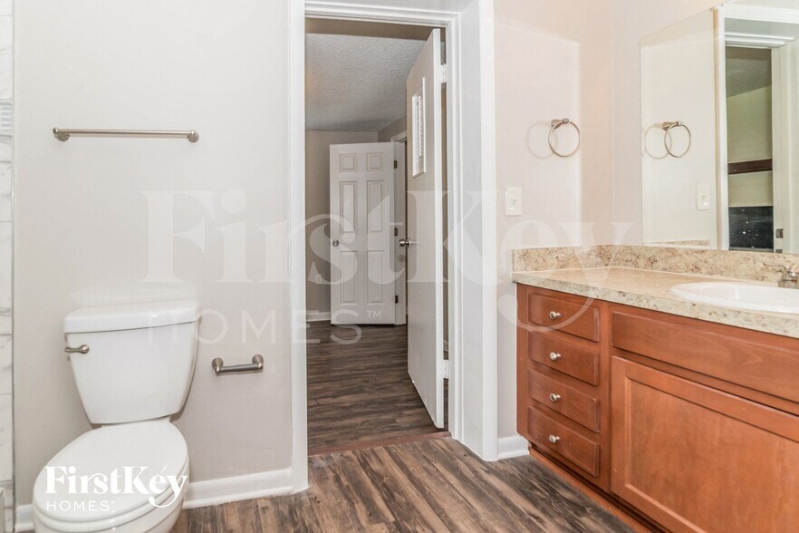 Building Photo - 6328 Toyota Dr