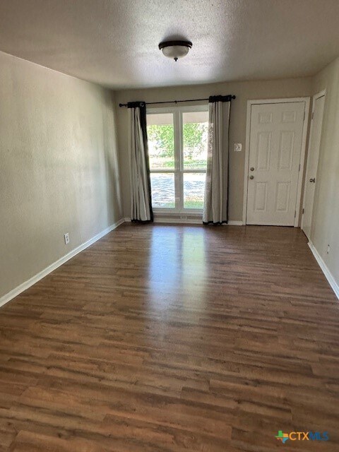 Building Photo - 428 Aguila St