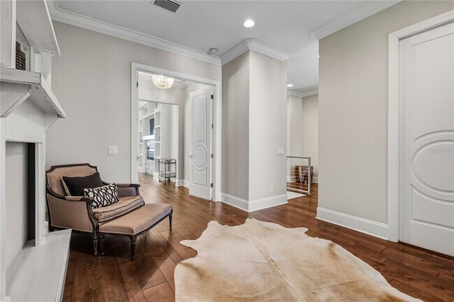 Building Photo - 459 20th Ave