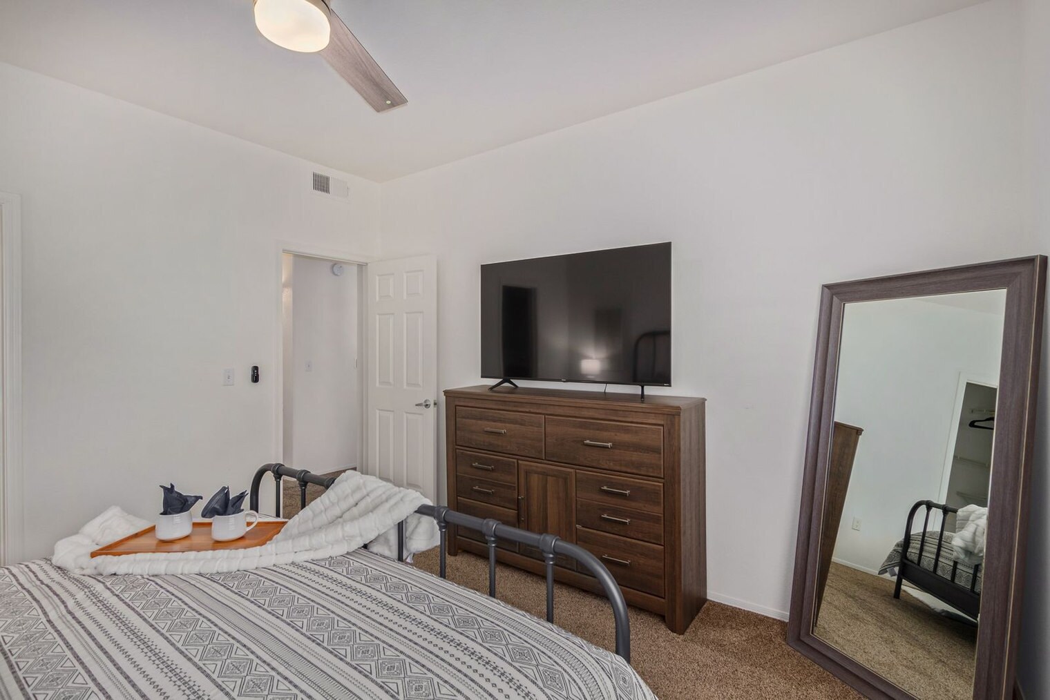 Building Photo - 11375 E Sahuaro Dr