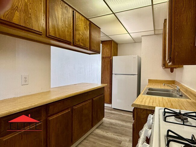 Building Photo - AVAILABLE NOW!! 1/2 OFF FIRST MONTH"S RENT!