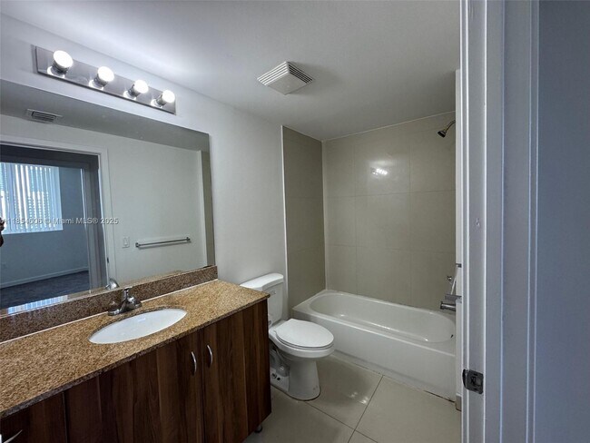 Building Photo - 601 NE 23rd St