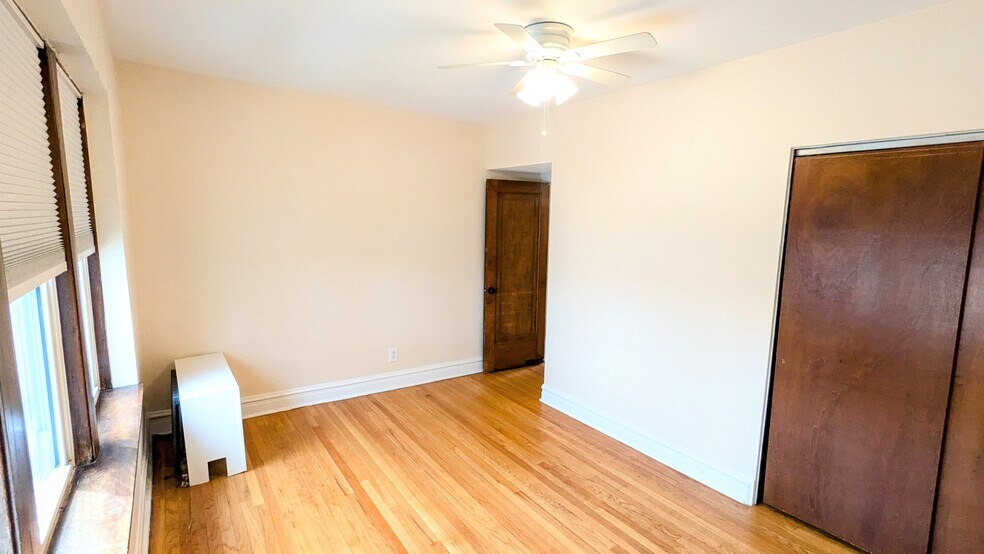 Building Photo - 3750 W Giddings St