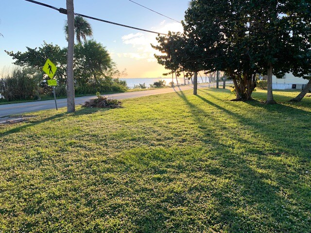 Building Photo - 13825 S Indian River Dr