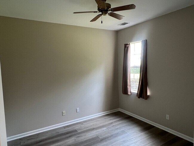 Building Photo - Lovely 3BR Ranch-Style Home in Sun City!