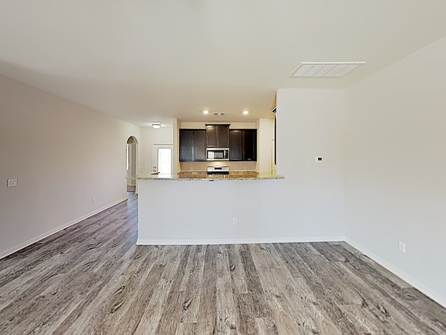 Building Photo - Brand-new one-story home in Savannah Lakes.