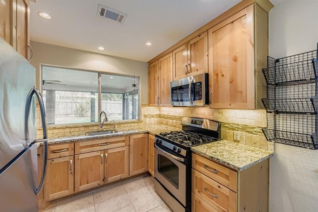 Building Photo - 1215 Speer Ln