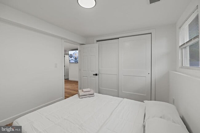 Building Photo - 901 Russo Dr